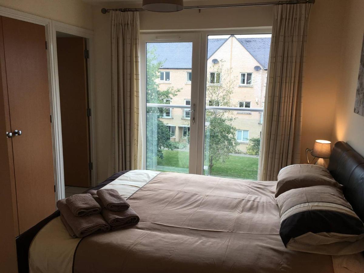 Penthouse Apartment On The River - 65 Skipper Way 圣尼奥特 外观 照片